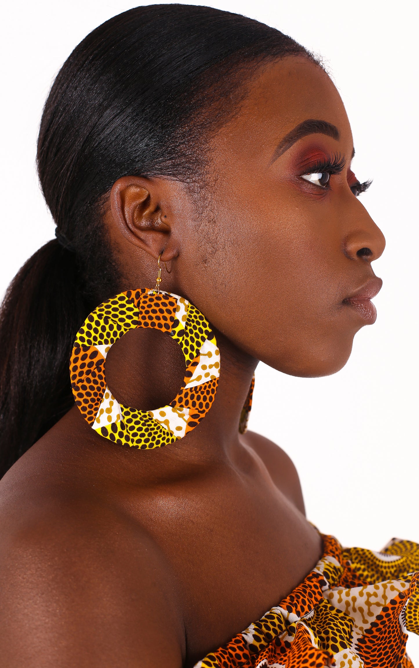 Adai White Hoop Earrings - House of Amara