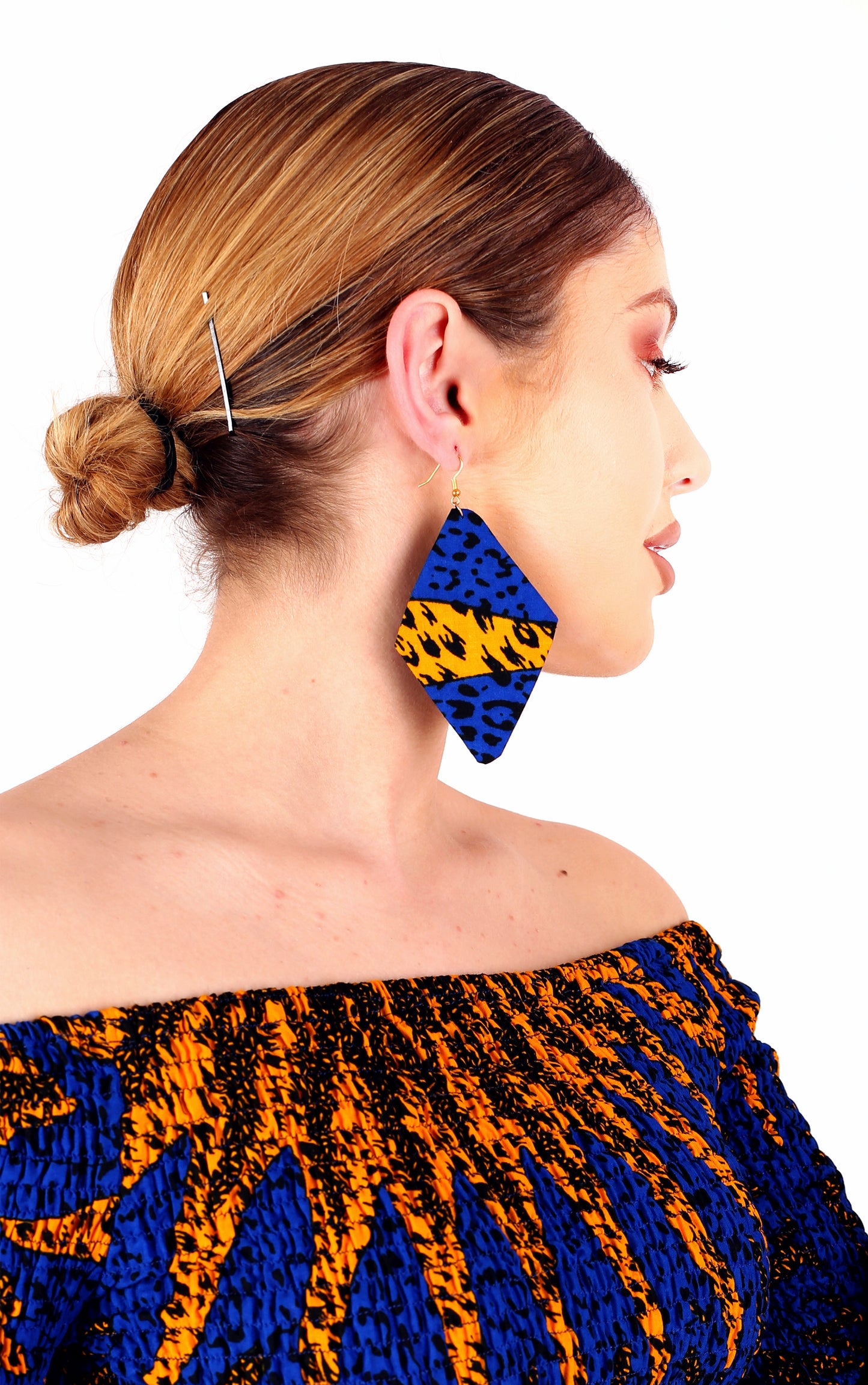 Zahra Diamond Shape Earrings - House of Amara