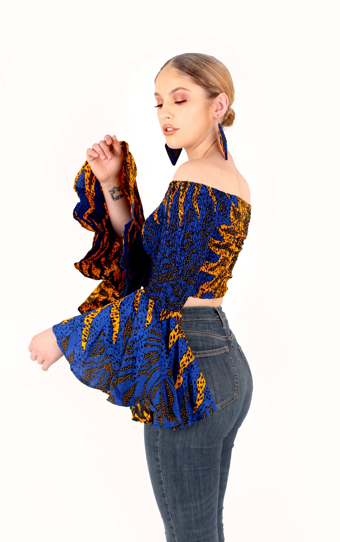 Zahra Bardot Top - House of Amara